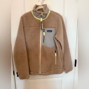 Patagonia Taupe Sherpa Jacket with Gray Chest Pocket and Yellow Trim